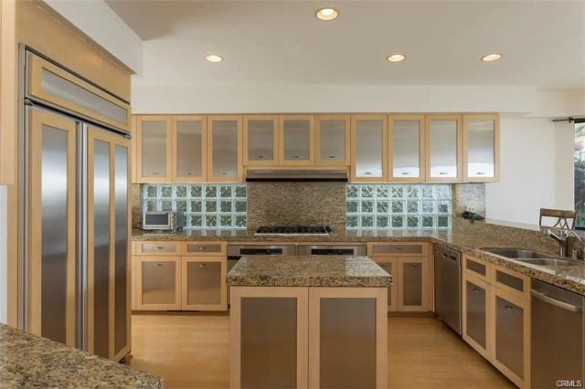 1326 Skyline Drive, Laguna Beach, CA 92651