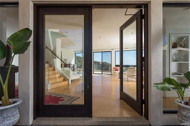 1326 Skyline Drive, Laguna Beach, CA 92651