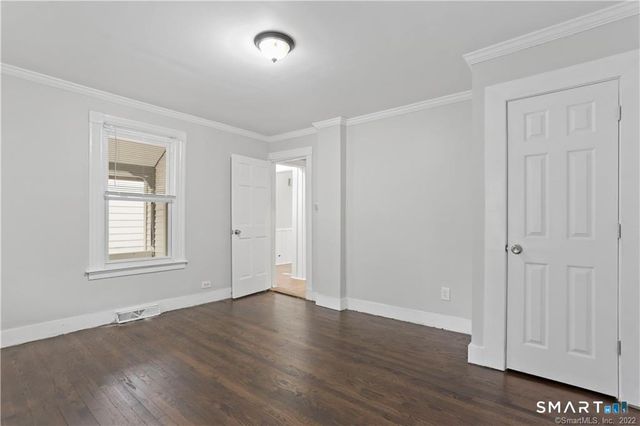 393 Huntington Street, New Haven, CT 06511