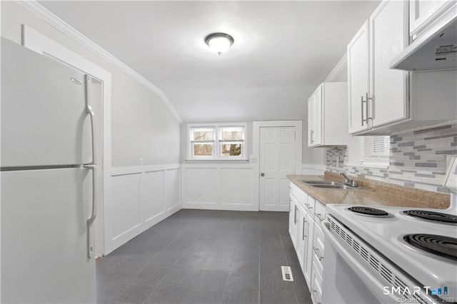 393 Huntington Street, New Haven, CT 06511