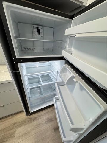 1971 NW 2nd ct 8, Miami, FL 33136