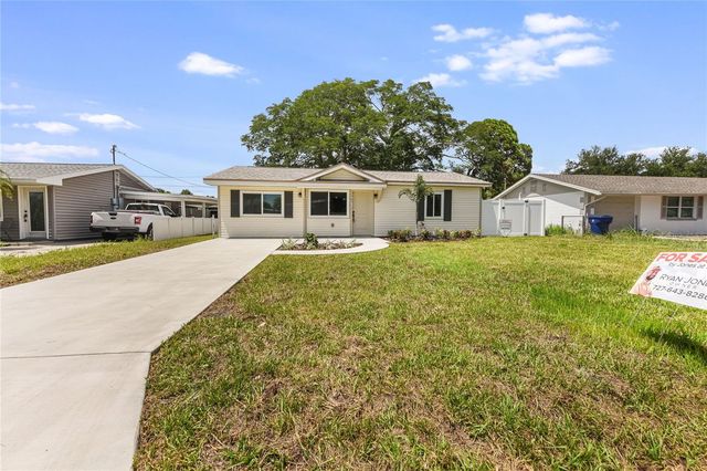 7851 40 AVE N, St Petersburg, FL 33709