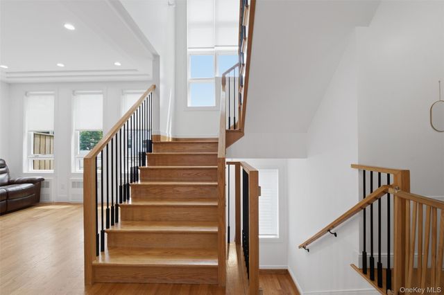 30 Stephens Place 213, Spring Valley, NY 10977