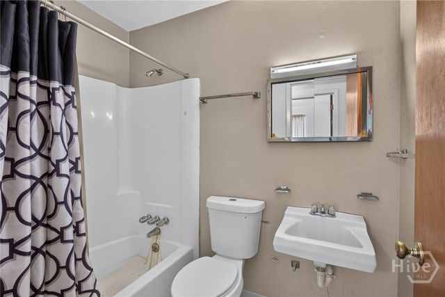 1625 Sylvester Drive, Savannah, GA 31415