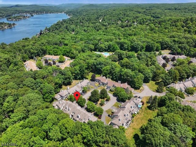 62 Manor Sq, Sparta Twp., NJ 07871