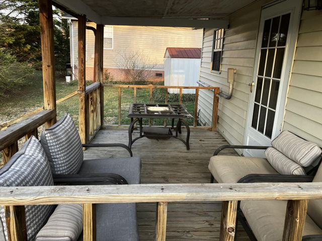 1526 W View Street, Athens, TN 37303