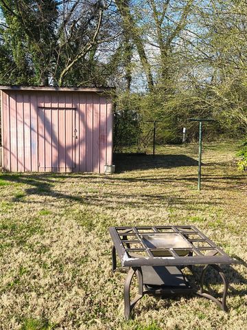 1526 W View Street, Athens, TN 37303