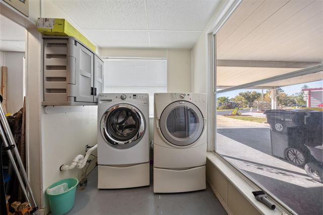 121 BONNIE DRIVE, Auburndale, FL 33823