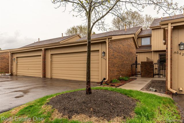 6427 RICHARD Run 10, West Bloomfield Charter Township, MI 48322