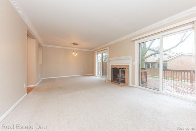 6427 RICHARD Run 10, West Bloomfield Charter Township, MI 48322