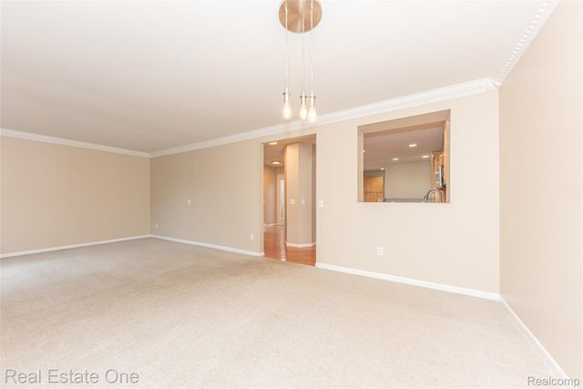 6427 RICHARD Run 10, West Bloomfield Charter Township, MI 48322