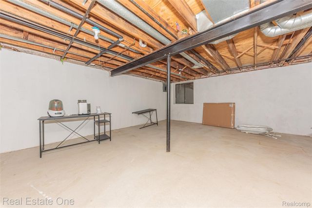 6427 RICHARD Run 10, West Bloomfield Charter Township, MI 48322