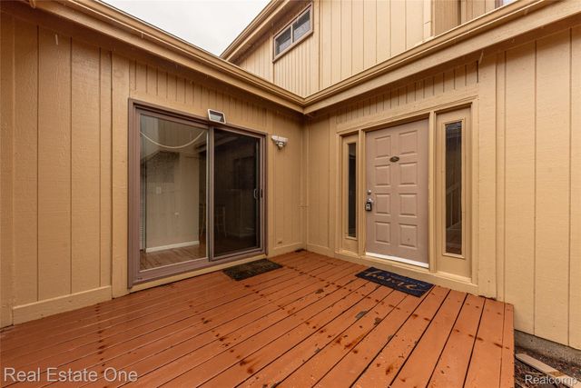 6427 RICHARD Run 10, West Bloomfield Charter Township, MI 48322