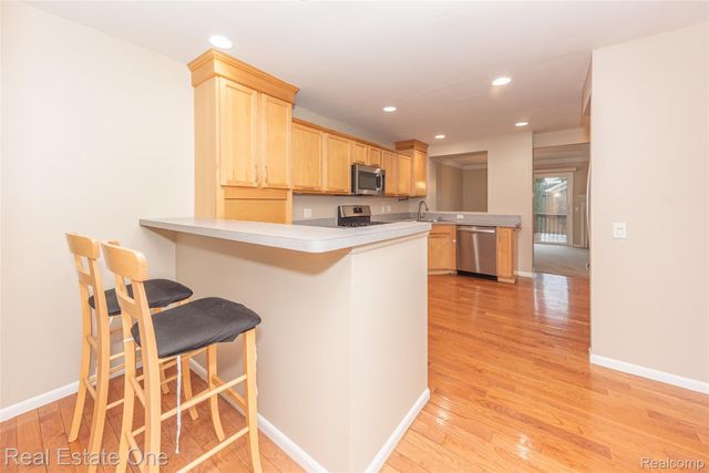 6427 RICHARD Run 10, West Bloomfield Charter Township, MI 48322