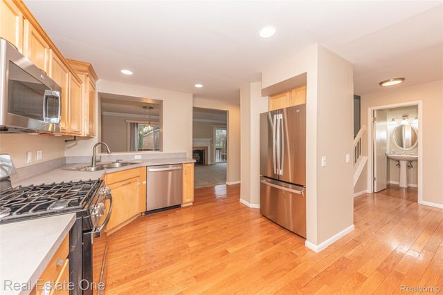6427 RICHARD Run 10, West Bloomfield Charter Township, MI 48322