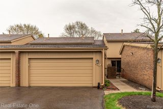 6427 RICHARD Run 10, West Bloomfield Charter Township, MI 48322
