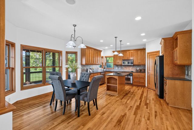 1740 Sandbar Circle, Waconia, MN 55387