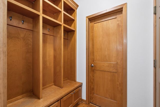 1740 Sandbar Circle, Waconia, MN 55387