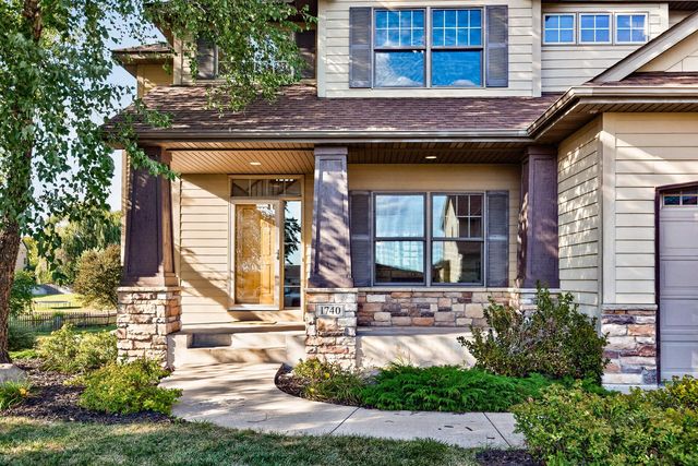 1740 Sandbar Circle, Waconia, MN 55387