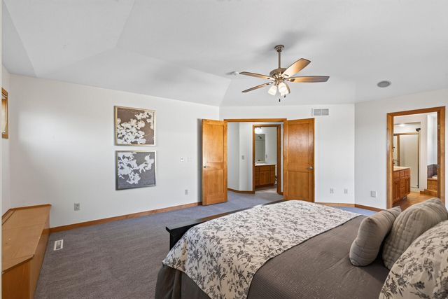 1740 Sandbar Circle, Waconia, MN 55387