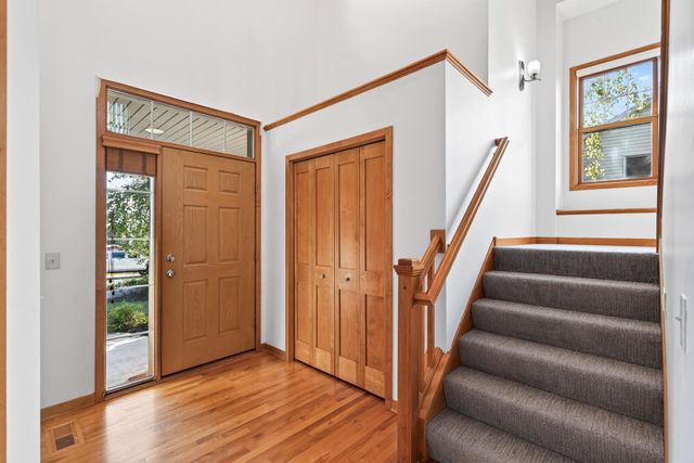 1740 Sandbar Circle, Waconia, MN 55387