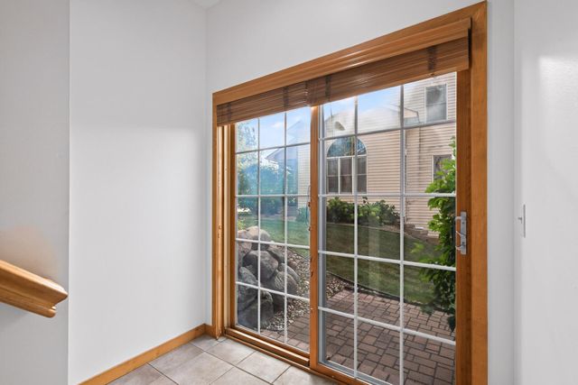 1740 Sandbar Circle, Waconia, MN 55387