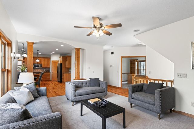 1740 Sandbar Circle, Waconia, MN 55387
