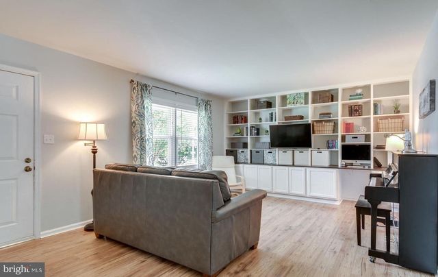 10121 CHESWICK CT, Manassas, VA 20110