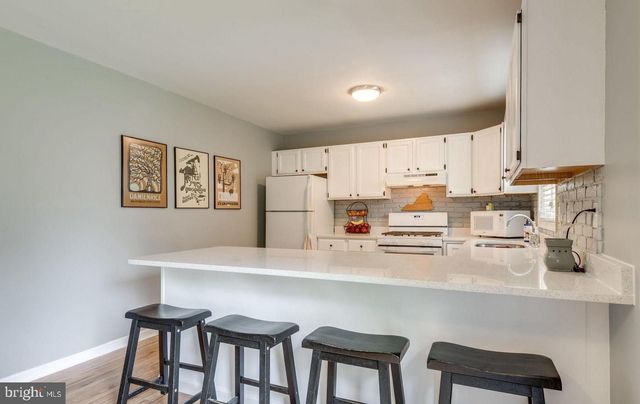 10121 CHESWICK CT, Manassas, VA 20110