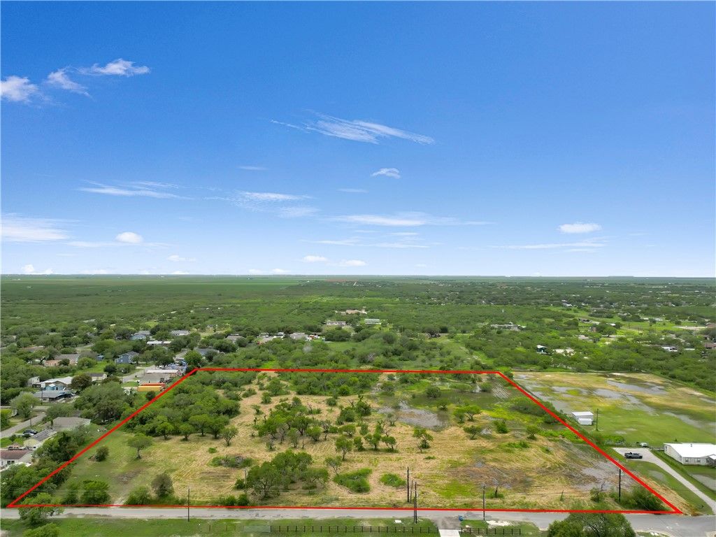 0 5th St, Sinton, TX 78387 — exterior