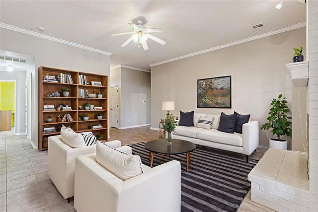 717 Gyrfalcon Drive, Norman, OK 73072