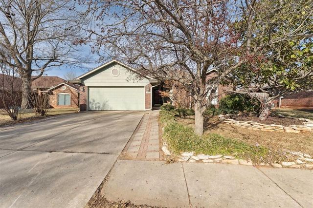 717 Gyrfalcon Drive, Norman, OK 73072