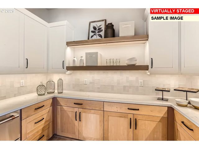 7975 Sw 82ND Ave, Portland, OR 97223