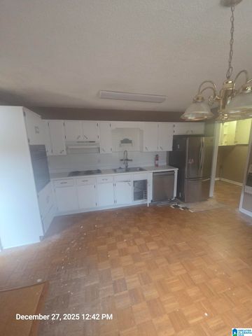 200 MCCEDAR ROAD, Sylacauga, AL 35151