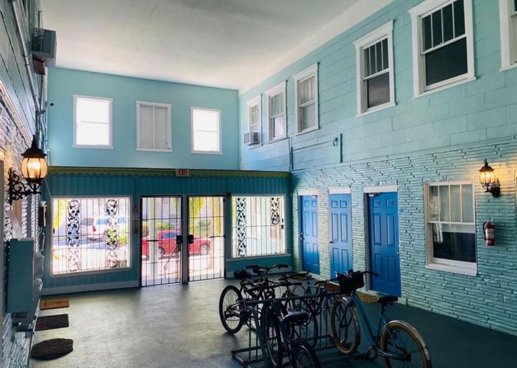 308 GROVE STREET N 206, St Petersburg, FL 33701