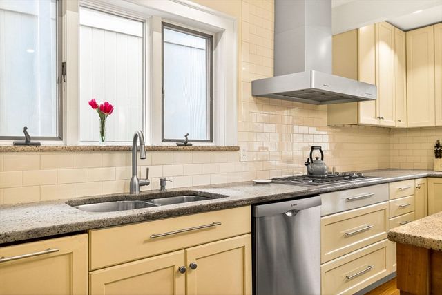 40 Arborough Rd, Boston, MA 02131