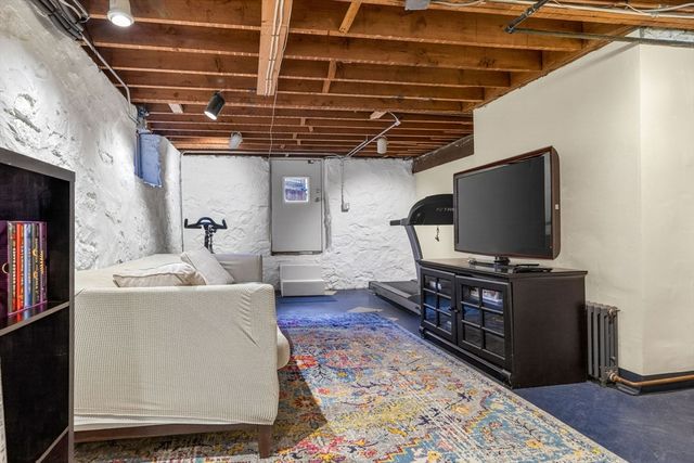 40 Arborough Rd, Boston, MA 02131