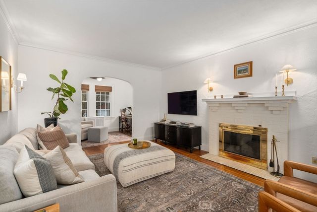 325 Parker Street, Newton, MA 02459