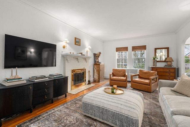 325 Parker Street, Newton, MA 02459