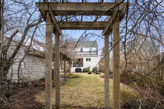 325 Parker Street, Newton, MA 02459