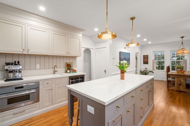 325 Parker Street, Newton, MA 02459