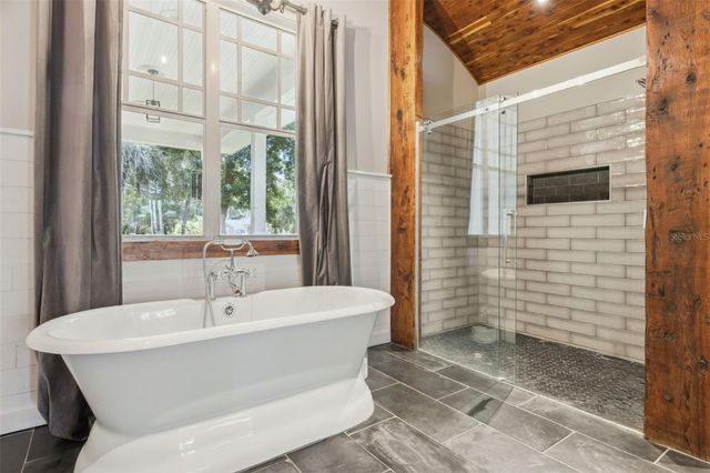 5002 MUIR WAY, Lithia, FL 33547