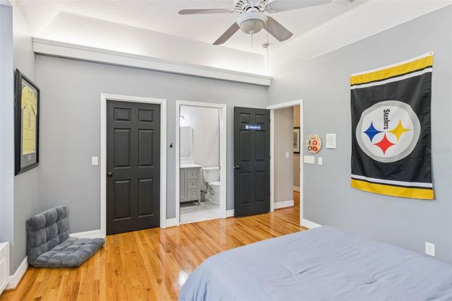 5002 MUIR WAY, Lithia, FL 33547