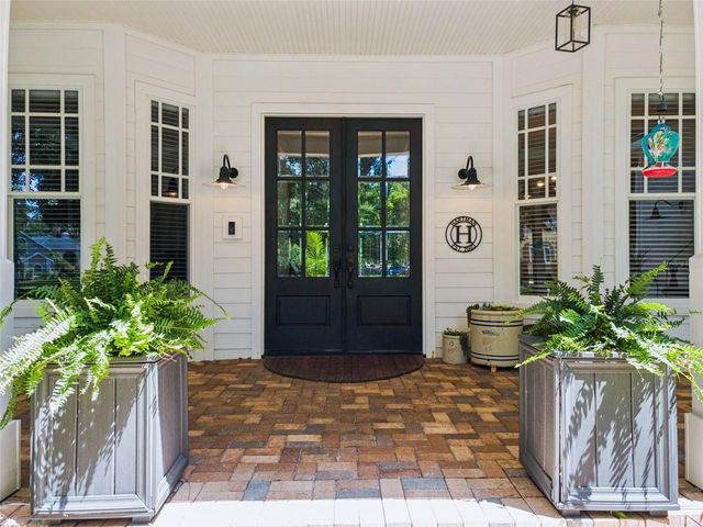 5002 MUIR WAY, Lithia, FL 33547