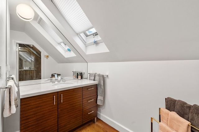 76 Ober Rd 76, Newton, MA 02459