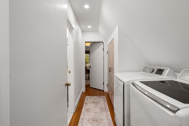 76 Ober Rd 76, Newton, MA 02459