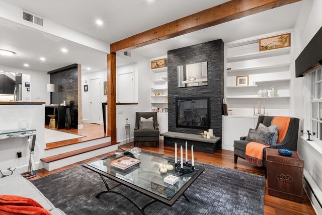 76 Ober Rd 76, Newton, MA 02459