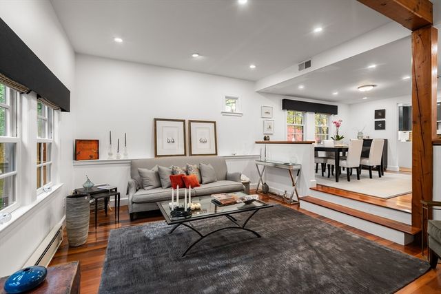 76 Ober Rd 76, Newton, MA 02459