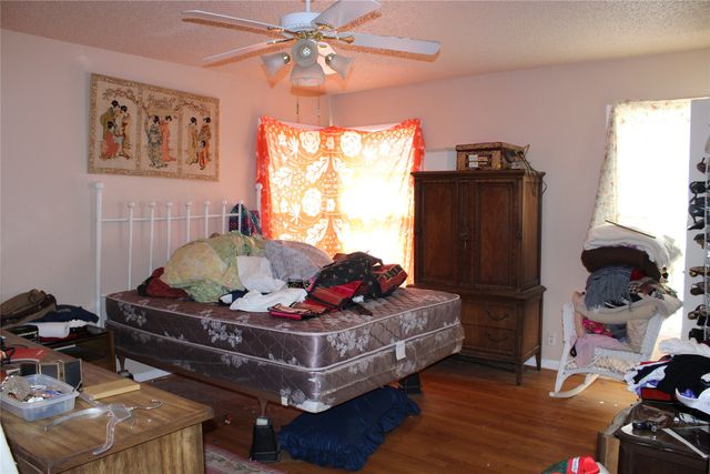 5725 Jacqueline Road, Fort Worth, TX 76112