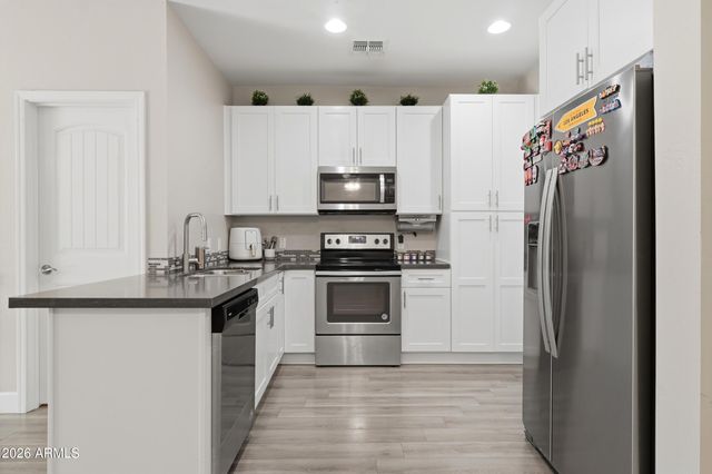 1406 W MAIN Street 102, Mesa, AZ 85201